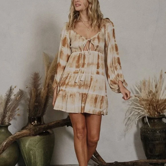 NWT Long Sleeve Boho Tie Dye Dress With Cutout & Tassels - Picture 5 of 7
